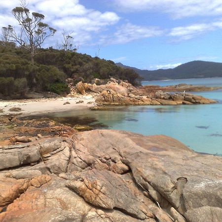 Malting Lagoon Guest House Coles Bay Exterior foto